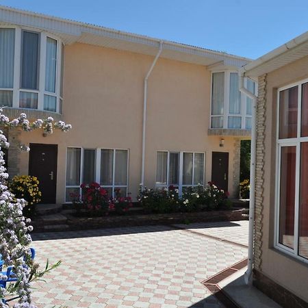 Zlata Inn Tamchy Екстериор снимка