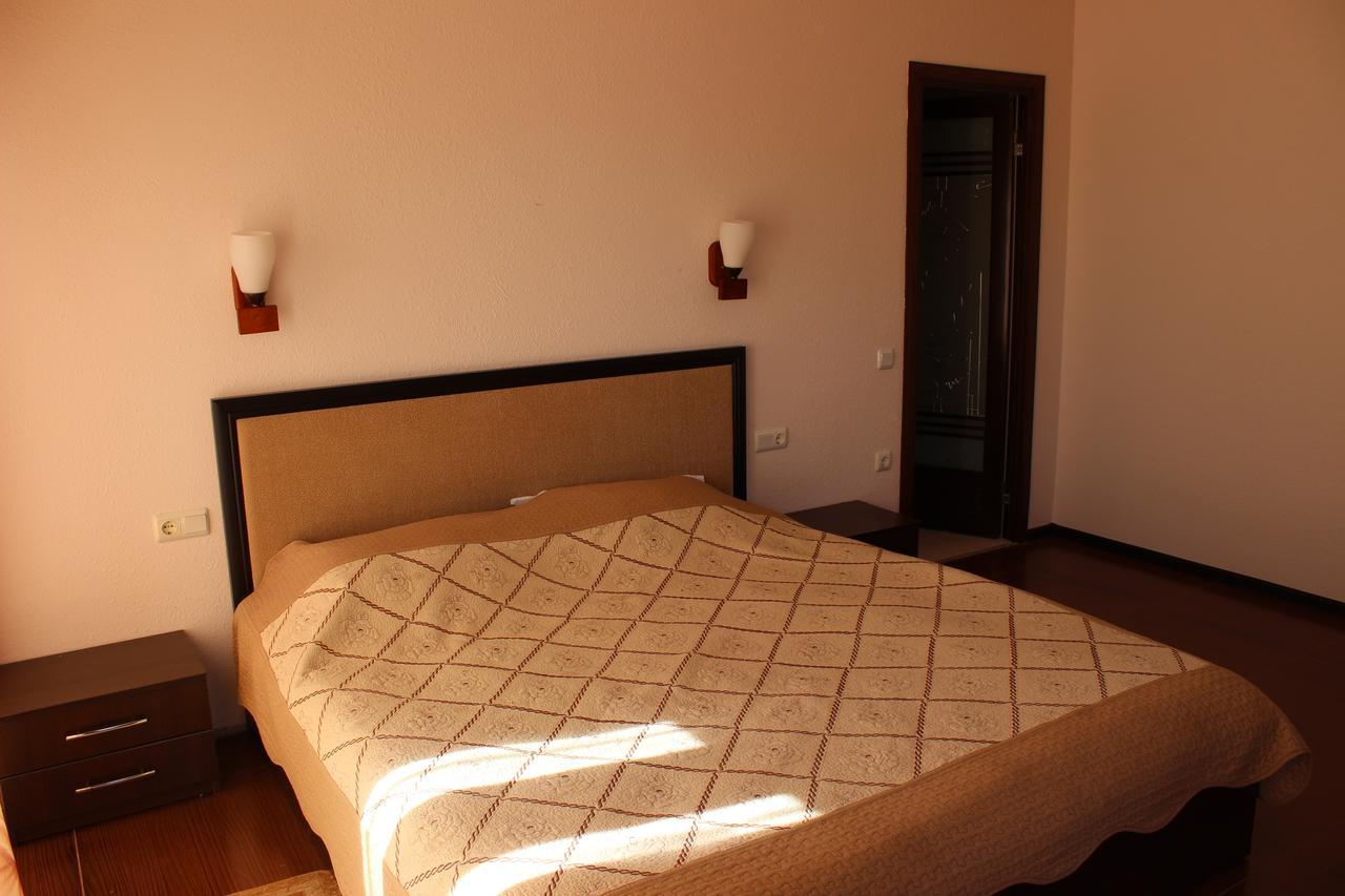 Zlata Inn Tamchy Стая снимка