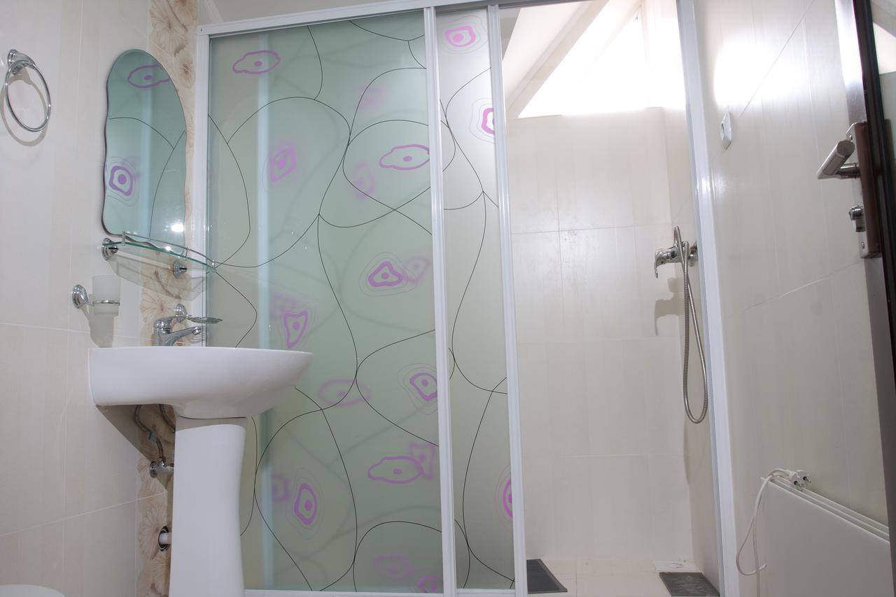 Zlata Inn Tamchy Стая снимка