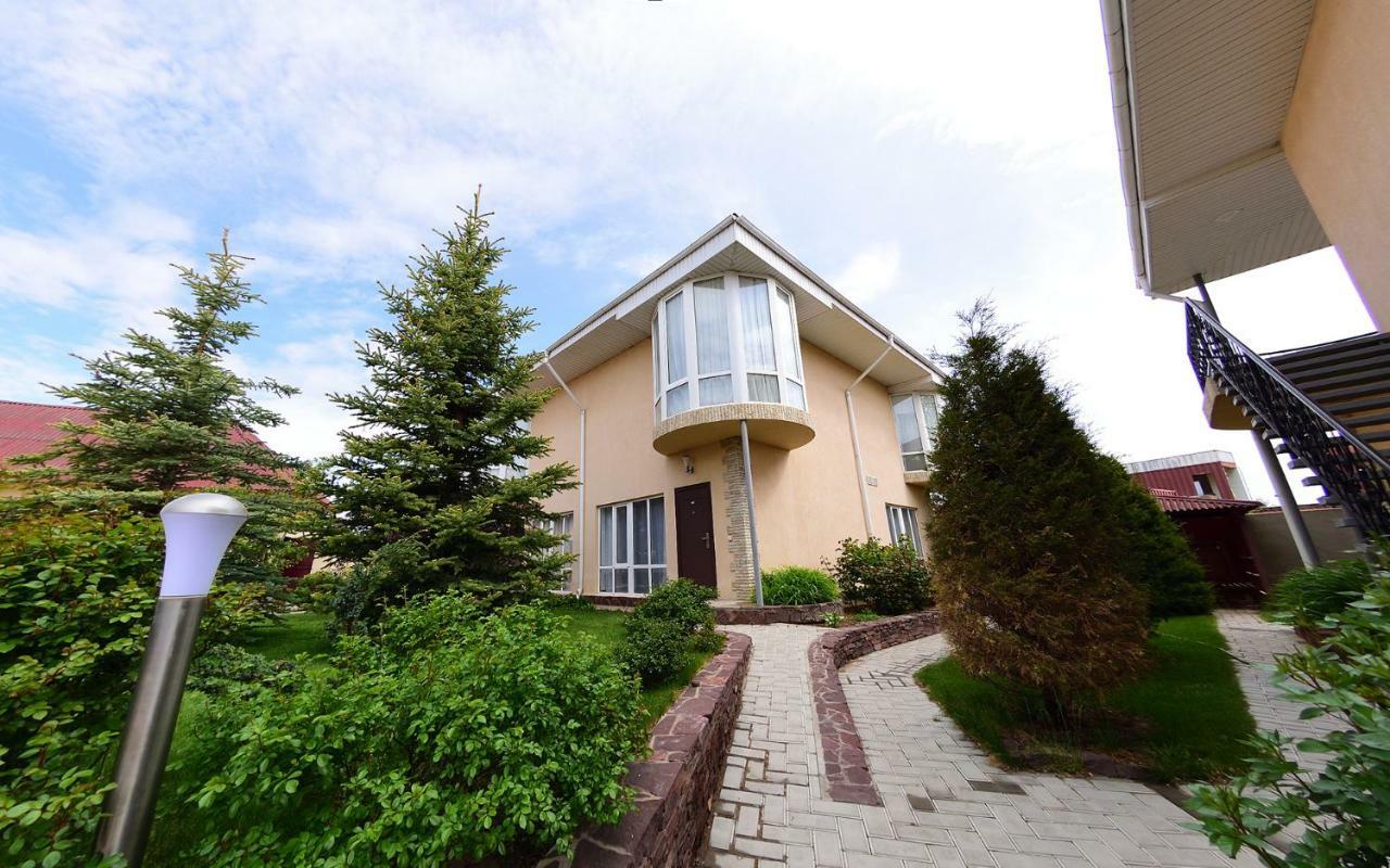 Zlata Inn Tamchy Екстериор снимка