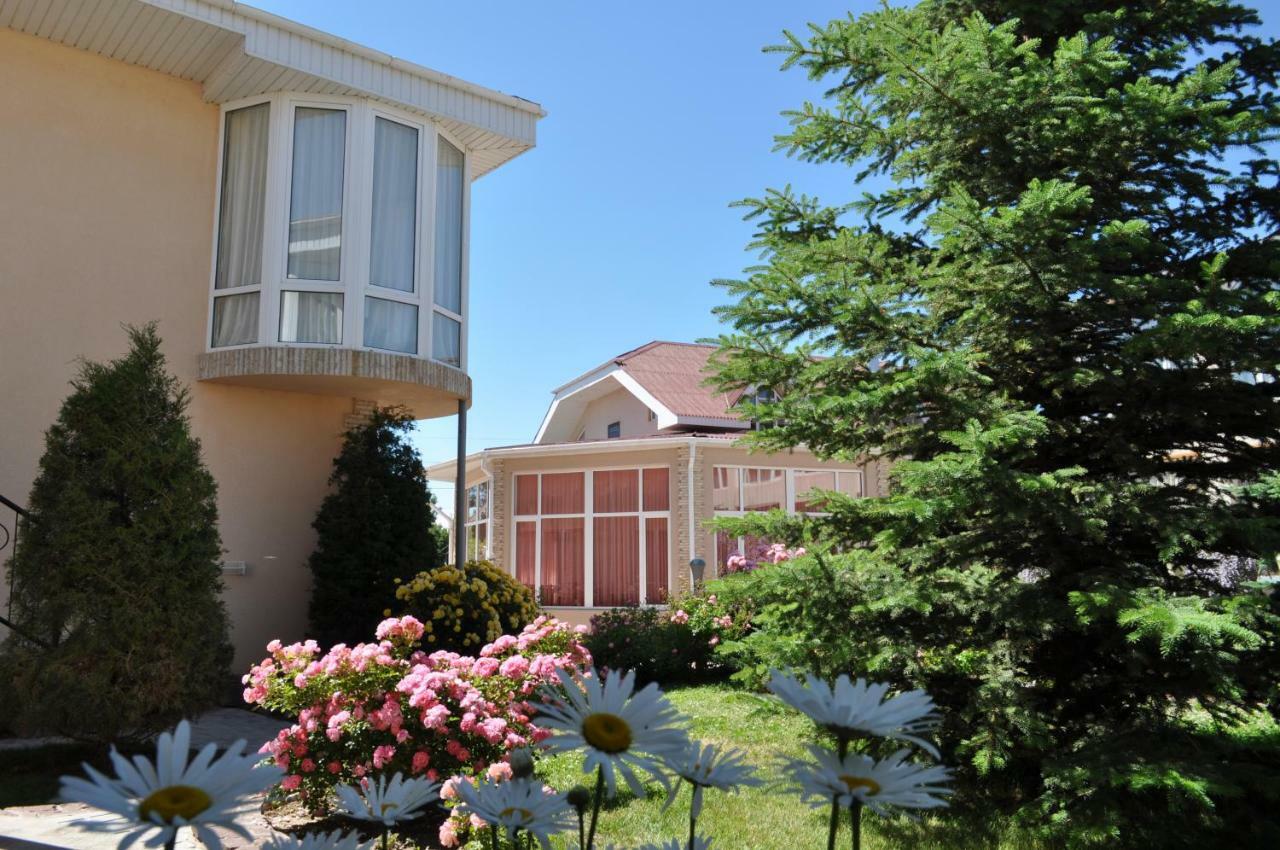 Zlata Inn Tamchy Екстериор снимка