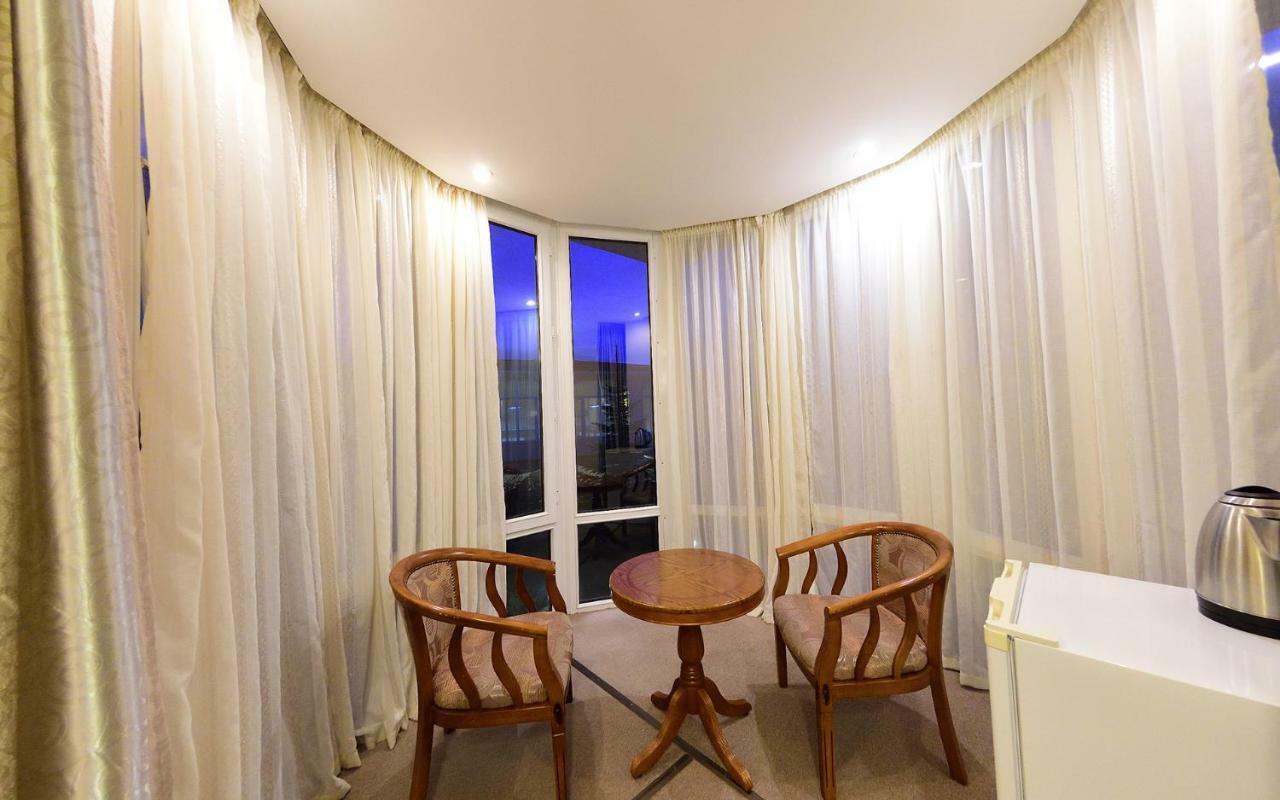 Zlata Inn Tamchy Екстериор снимка