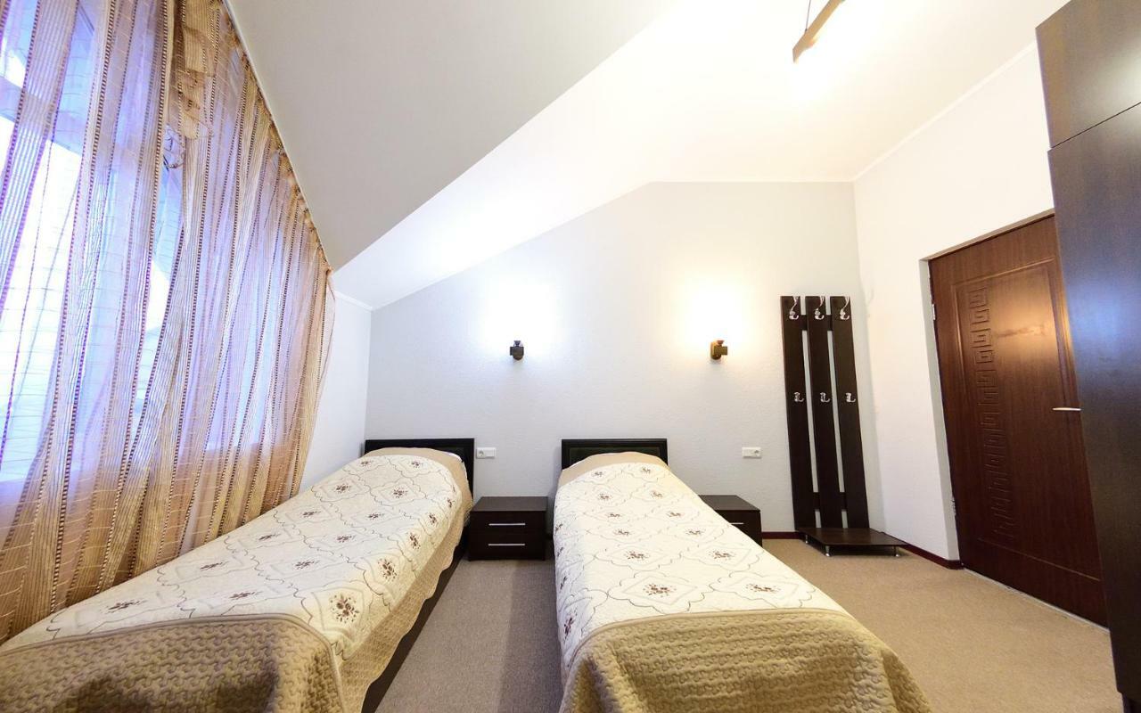 Zlata Inn Tamchy Екстериор снимка