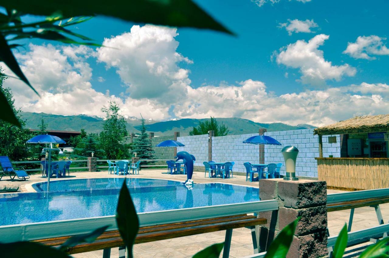 Zlata Inn Tamchy Екстериор снимка